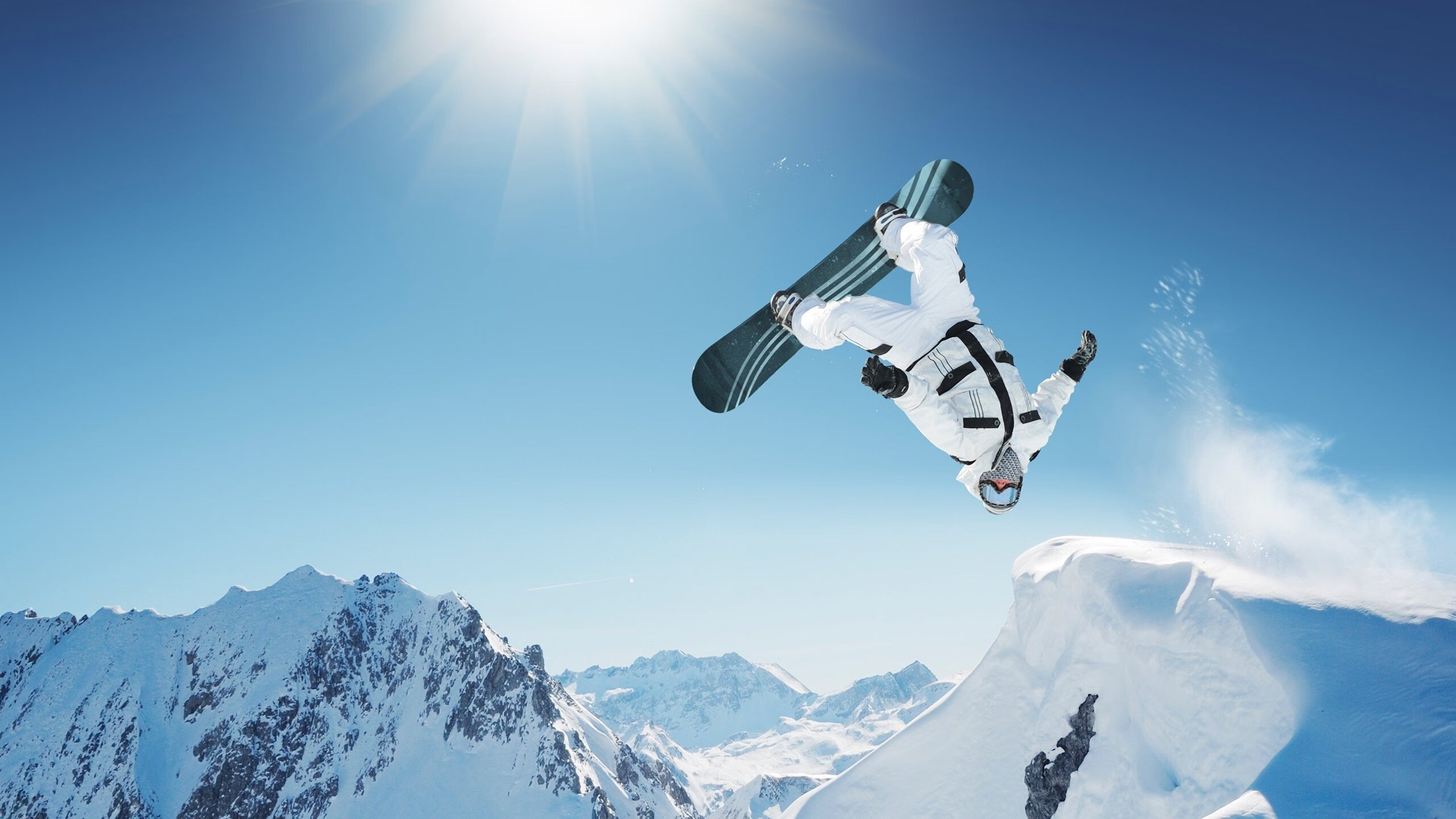 开云-_轻量化极限赛车：速度与环保兼得_，轻量级比赛